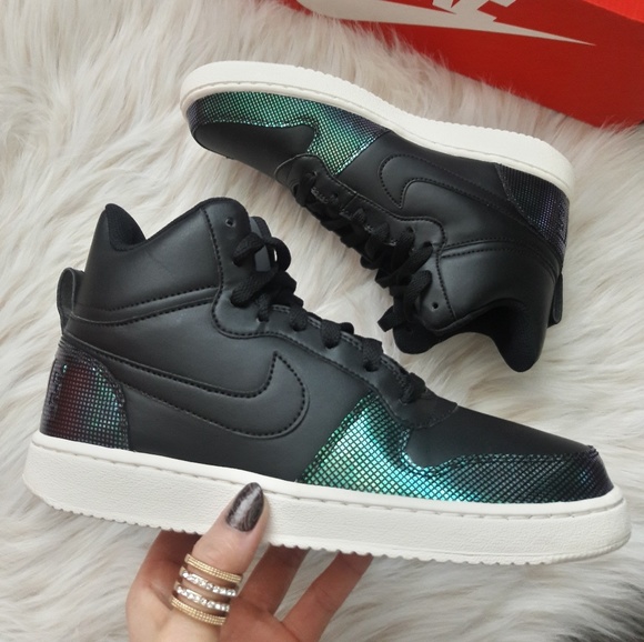 NEW Nike Court Borough Mid SE - Picture 2 of 8